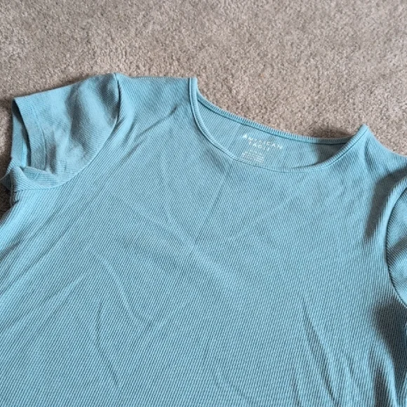 American Eagle Blue Ribbed Tee - Picture 3 of 3